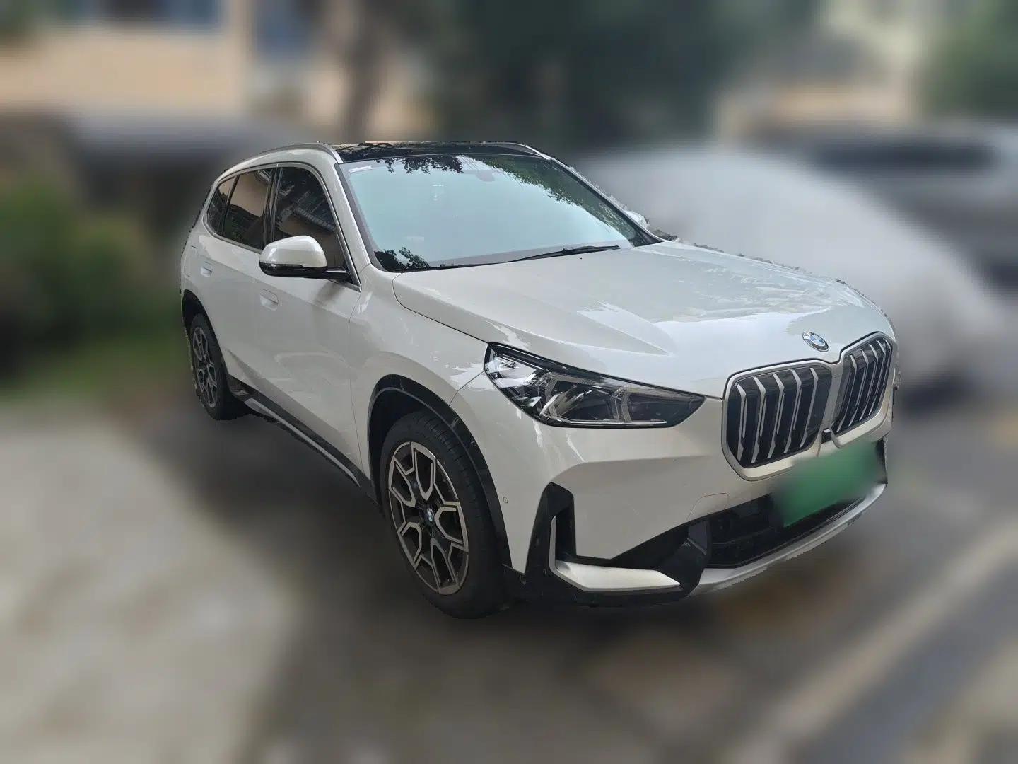 BMW X1 2025 Model sDrive25Li X Design Package — миниатюра 3
