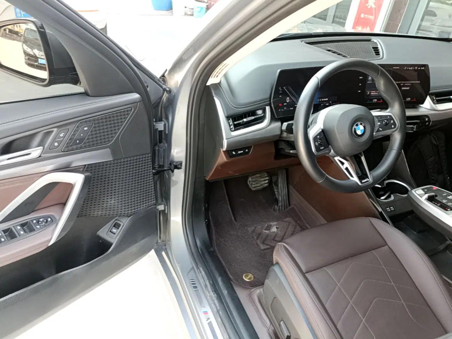 BMW X1 2023 sDrive25Li M Sport Package — миниатюра 18