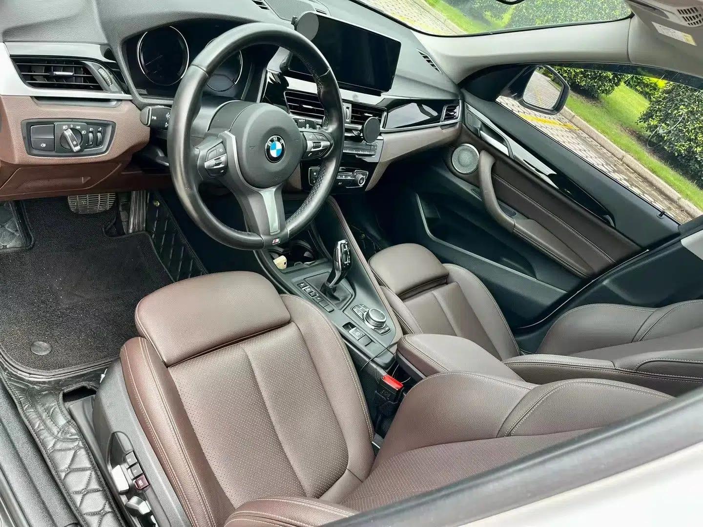 BMW X1 2022 sDrive25Li Leading Model — миниатюра 12