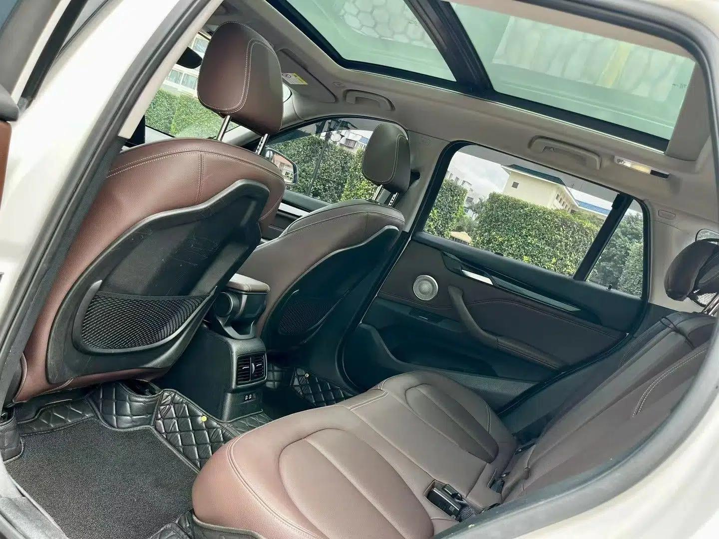 BMW X1 2022 sDrive25Li Leading Model — миниатюра 13