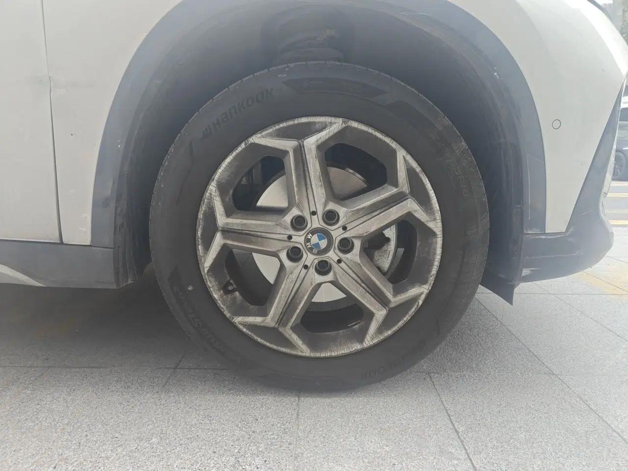 BMW X1 2023 sDrive20Li X Design Package — миниатюра 8