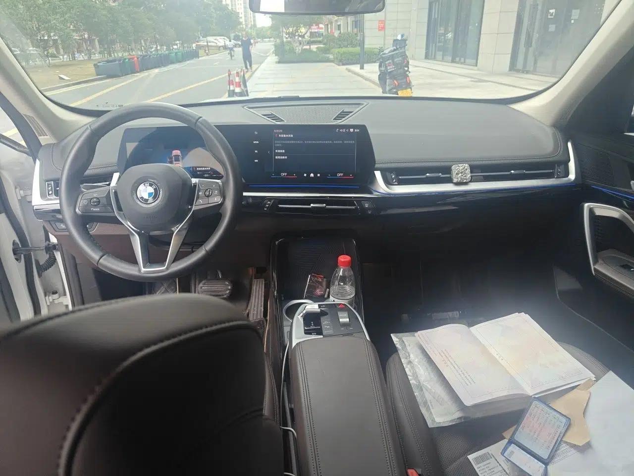 BMW X1 2023 sDrive20Li X Design Package — миниатюра 9