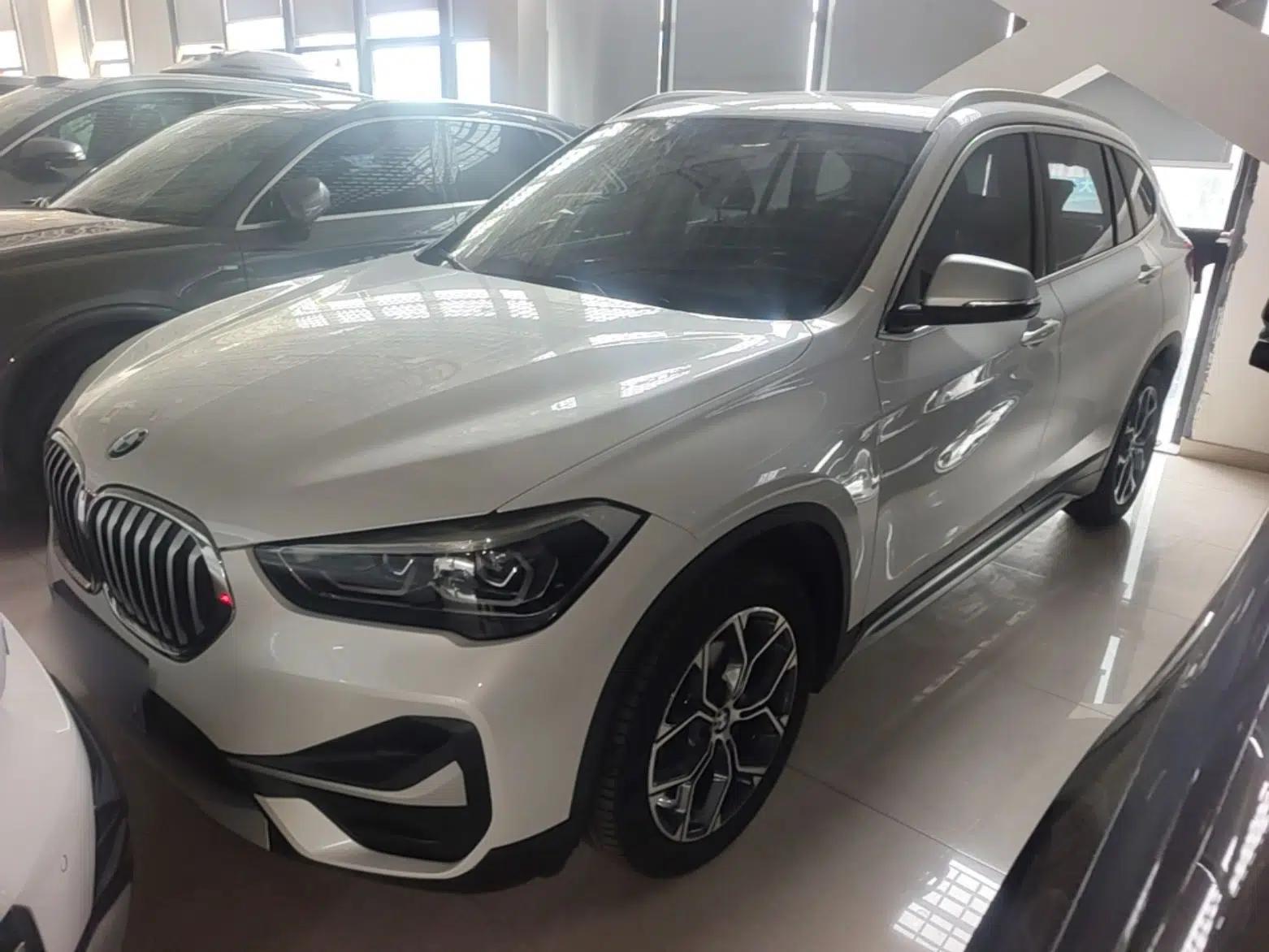 BMW X1 2022 sDrive20Li Luxury Model — миниатюра 1