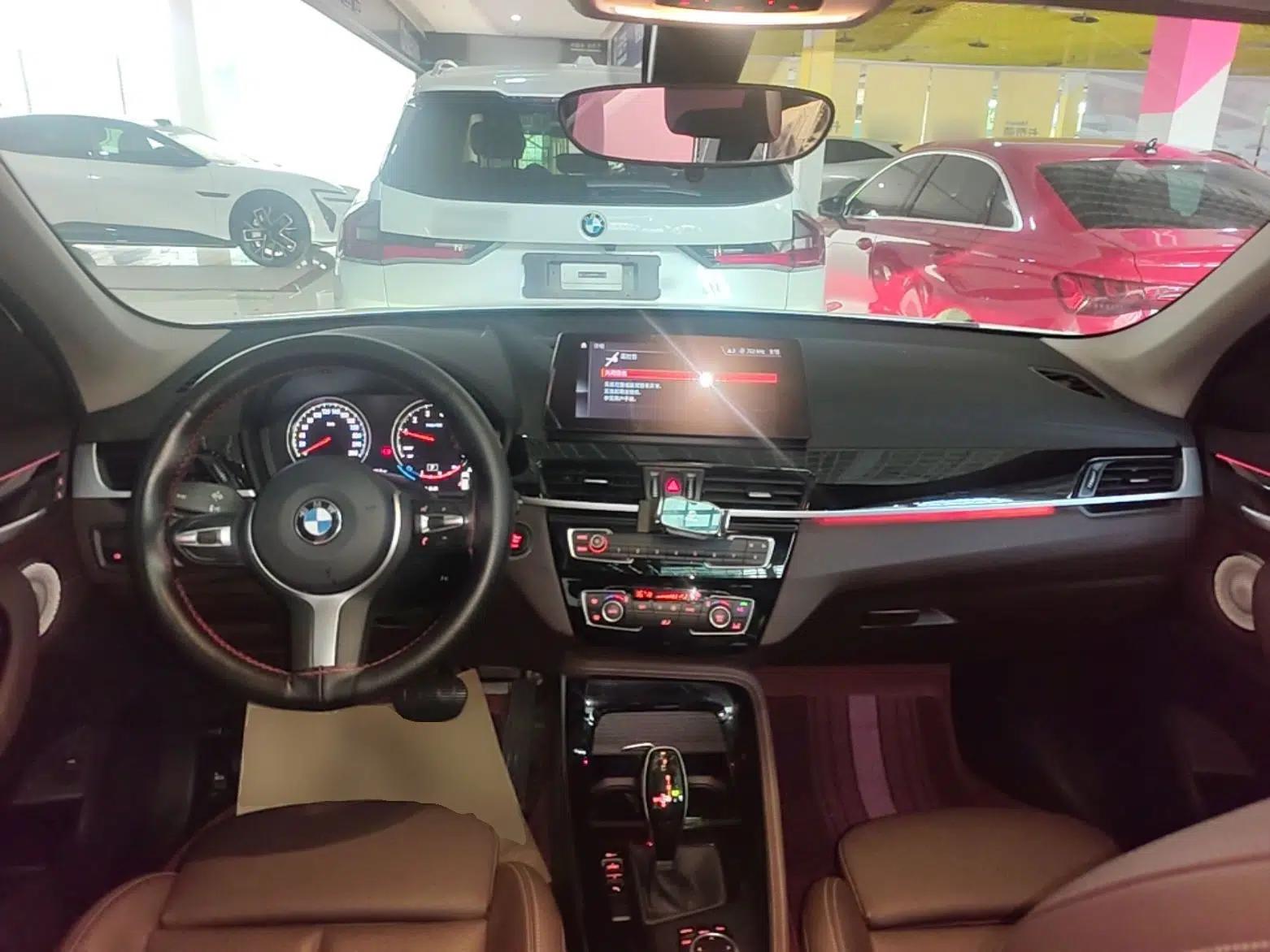 BMW X1 2022 sDrive20Li Luxury Model — миниатюра 17