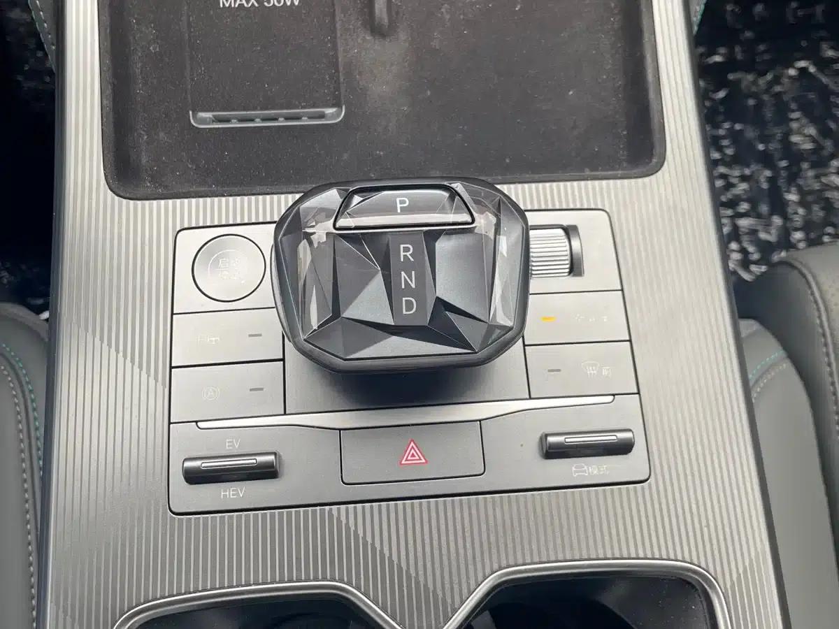 Song L DM-i 2025 Smart Driving Edition 160km/h Excellent Model — миниатюра 10