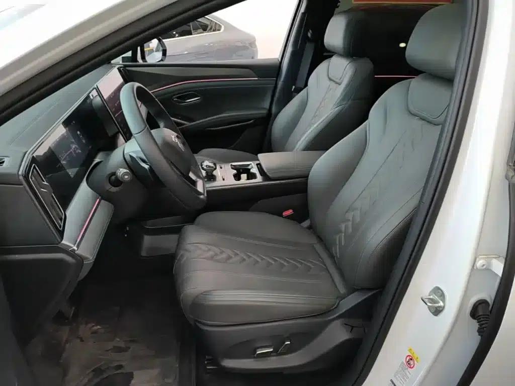 Song L DM-i 2025 Smart Driving Edition 112km/h Superior Model — миниатюра 15