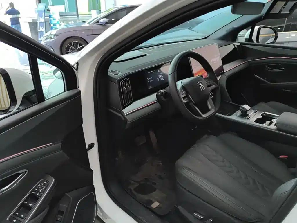 Song L DM-i 2025 Smart Driving Edition 112km/h Superior Model — миниатюра 16