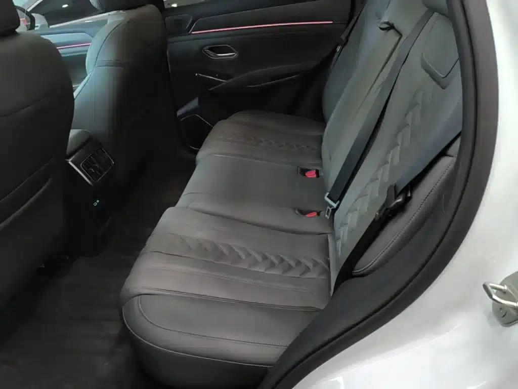 Song L DM-i 2025 Smart Driving Edition 112km/h Superior Model — миниатюра 17