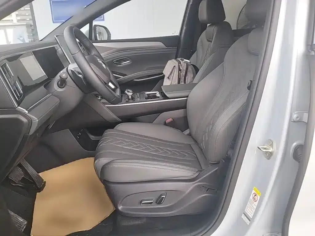Song L DM-i 2025 Smart Driving Edition 160km/h Superior Model — миниатюра 15