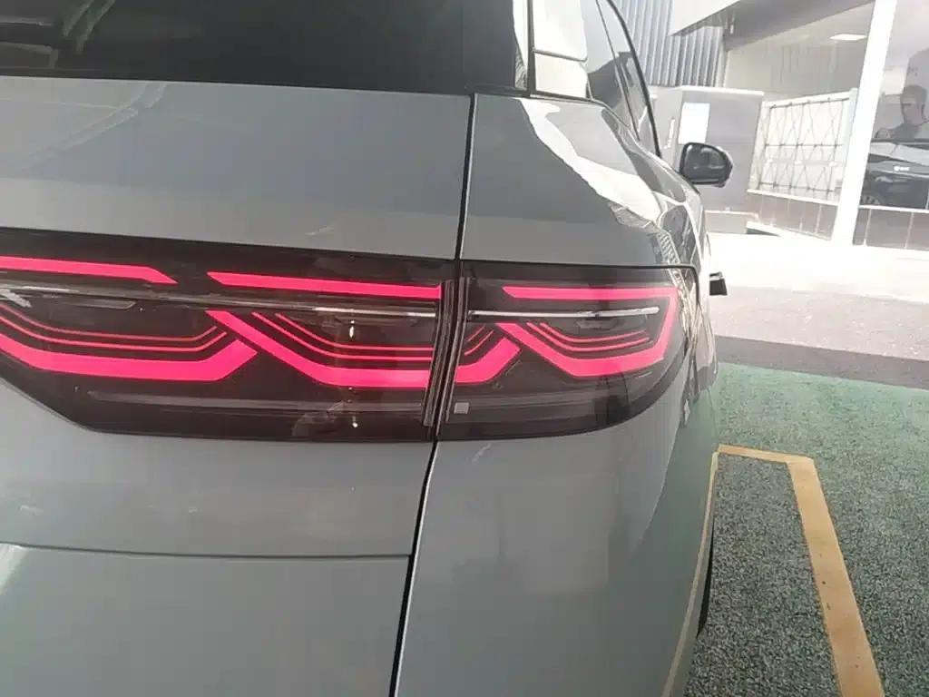 Song L DM-i 2025 Smart Driving Edition 160km/h Superior Model — миниатюра 8