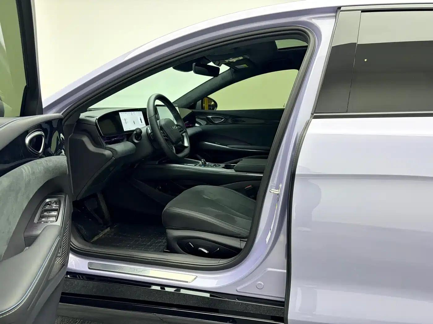 Seal 2025 600 4WD Intelligent Driving Edition — миниатюра 8