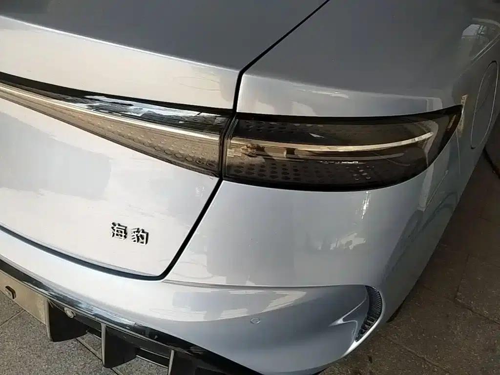 Seal 2022 550km Standard Range Rear-Wheel Drive Premium Edition — миниатюра 8