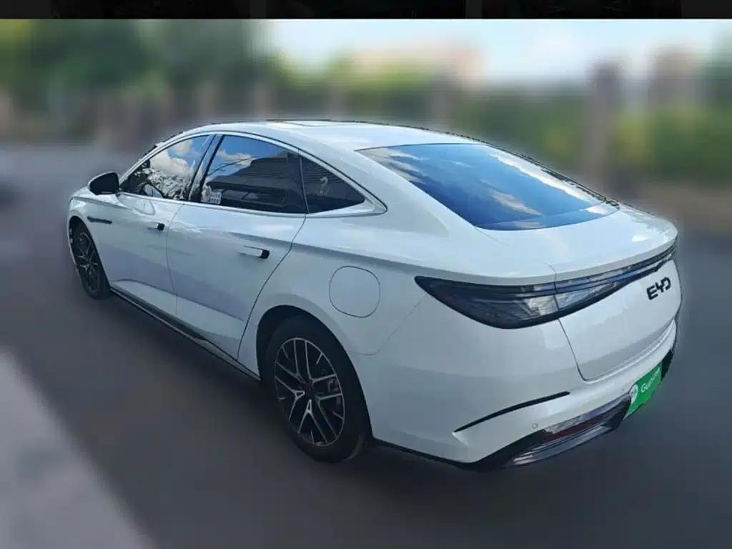 Seal 2024 Glory Edition DM-i 1.5L 121km Premium Model — миниатюра 25