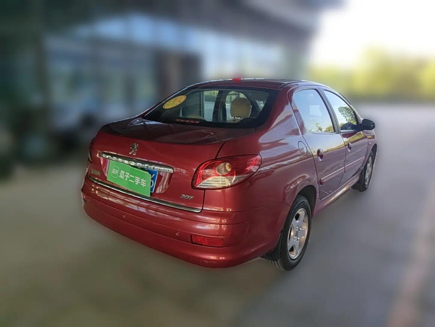Peugeot 207 2011 Sedan 1.4L Manual Yule Edition — миниатюра 6