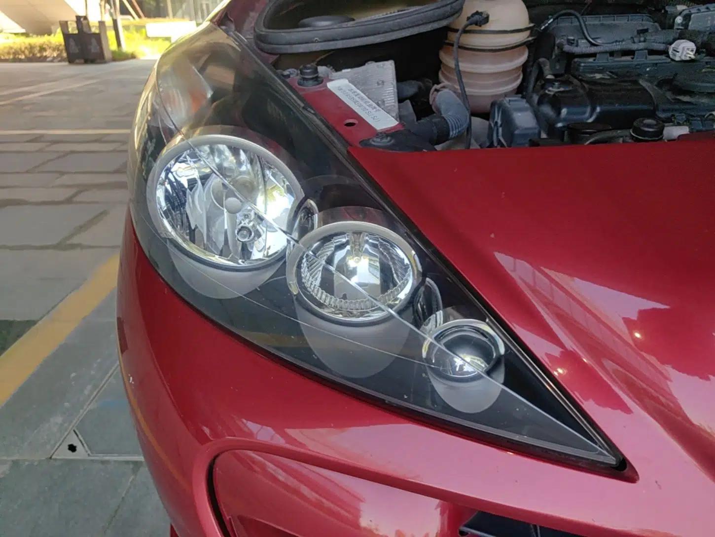 Peugeot 207 2011 Sedan 1.4L Manual Yule Edition — миниатюра 7
