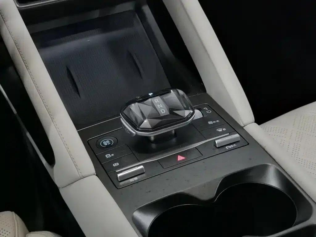 Yuan UP 2024 Model 401KM Vitality Edition — миниатюра 13