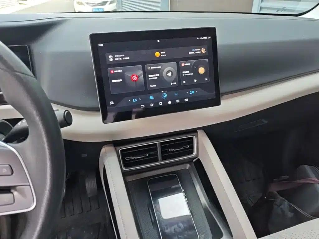 Yuan UP 2024 Model 401KM Vitality Edition — миниатюра 13