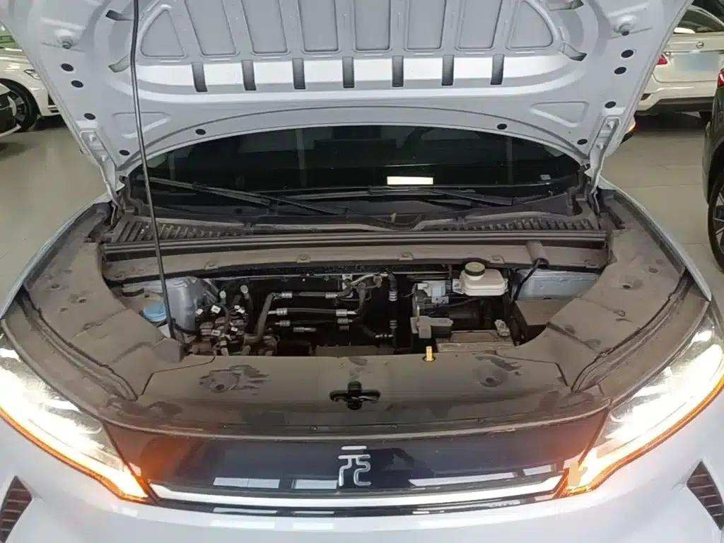 Yuan UP 2024 Model 401KM Leading Edition — миниатюра 20