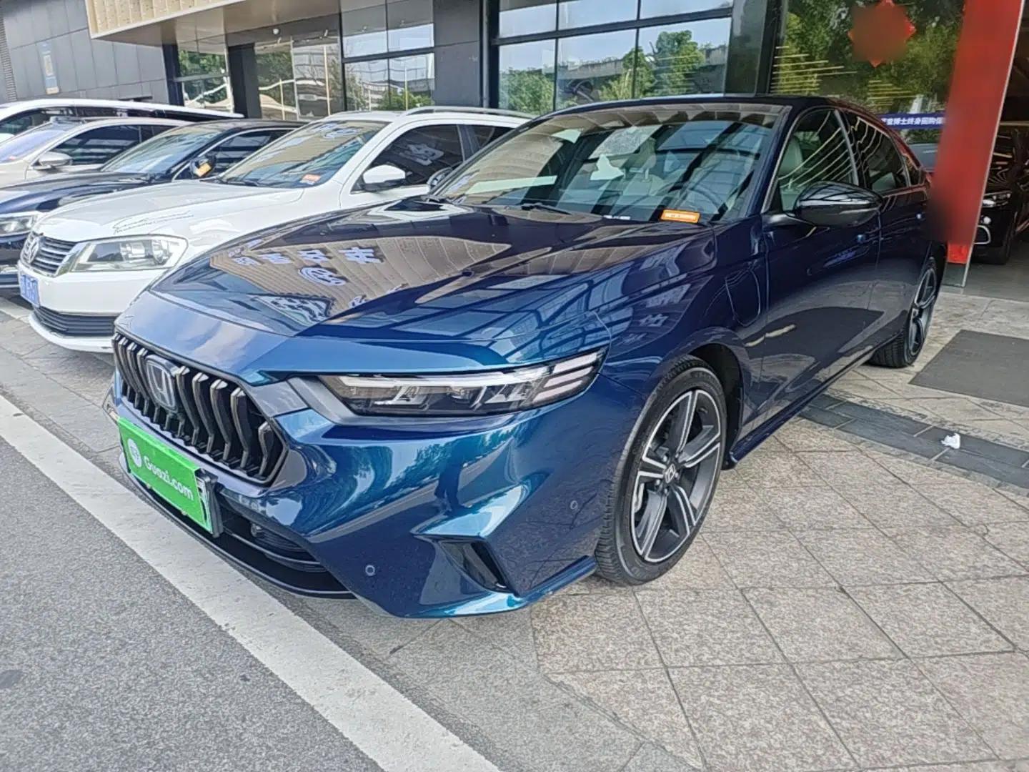 Honda Inspire New Energy 2023 ePHEV Smart Edition — миниатюра 1