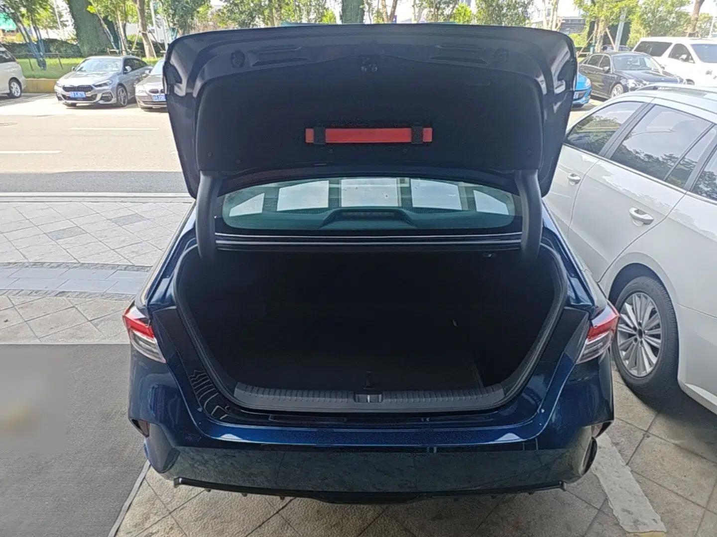 Honda Inspire New Energy 2023 ePHEV Smart Edition — миниатюра 27