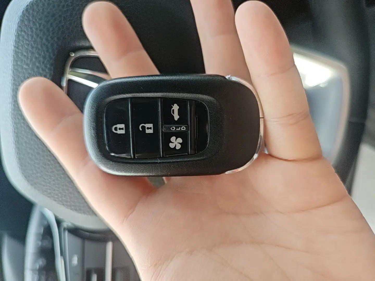 Honda Inspire New Energy 2023 ePHEV Smart Edition — миниатюра 28