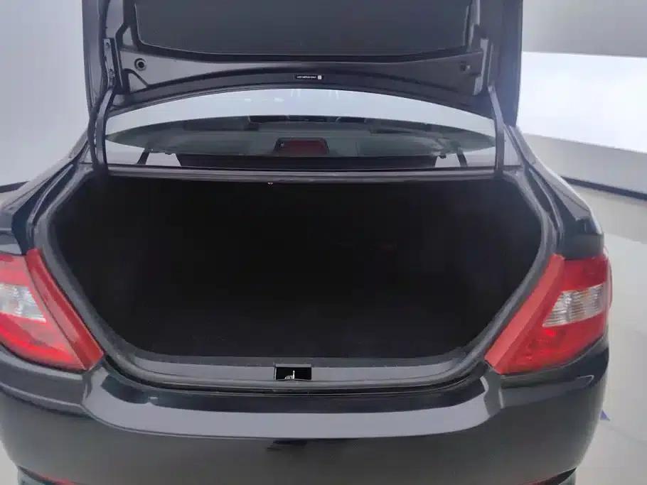 BYD F3 2018 1.5L Manual Elite — миниатюра 4