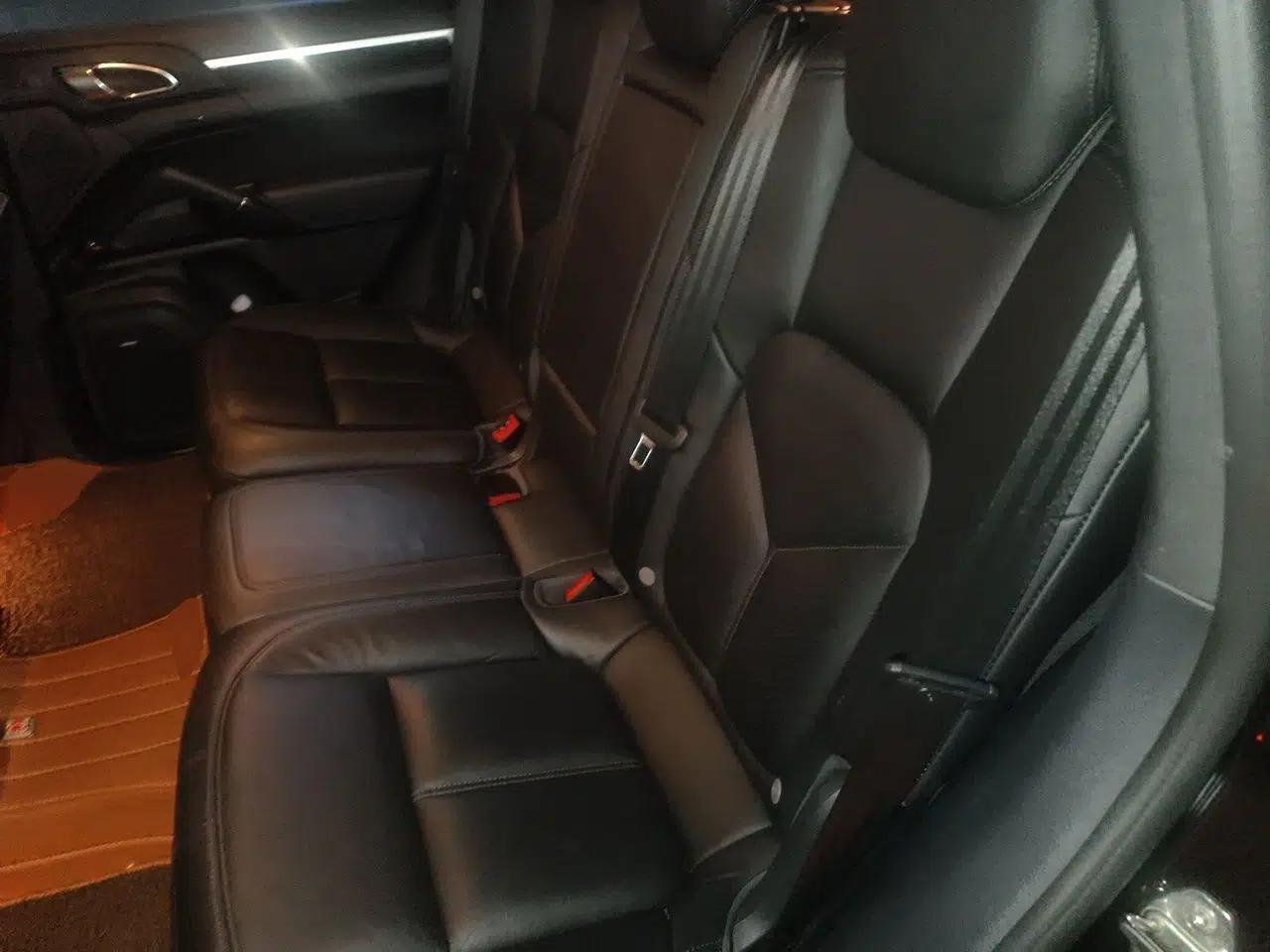 Porsche Cayenne 2016 Cayenne Platinum Edition 3.0T — миниатюра 17