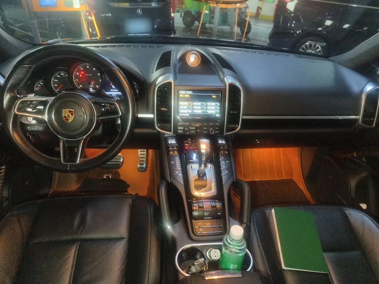 Porsche Cayenne 2016 Cayenne Platinum Edition 3.0T — миниатюра 9