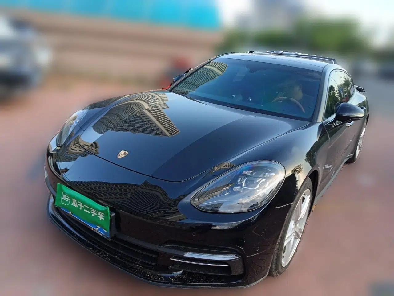 Porsche Panamera 2017 Panamera 4 Executive Long Wheelbase 3.0T — миниатюра 1