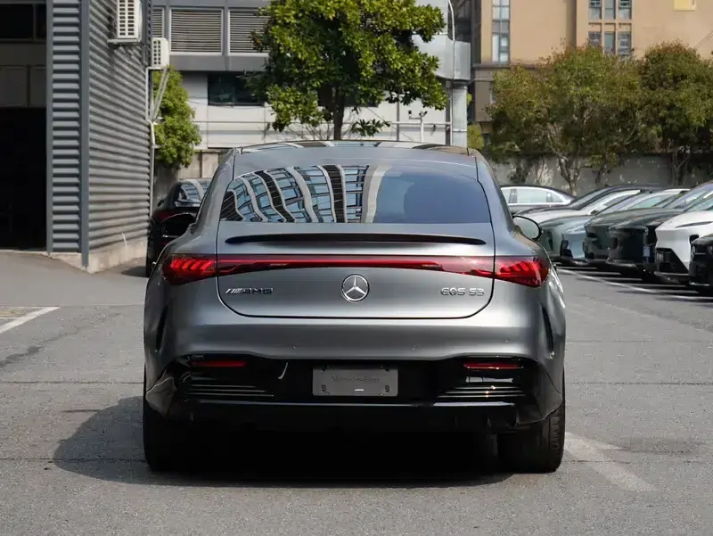2022 Mercedes-Benz EQS AMG 53 4MATIC+ — миниатюра 4