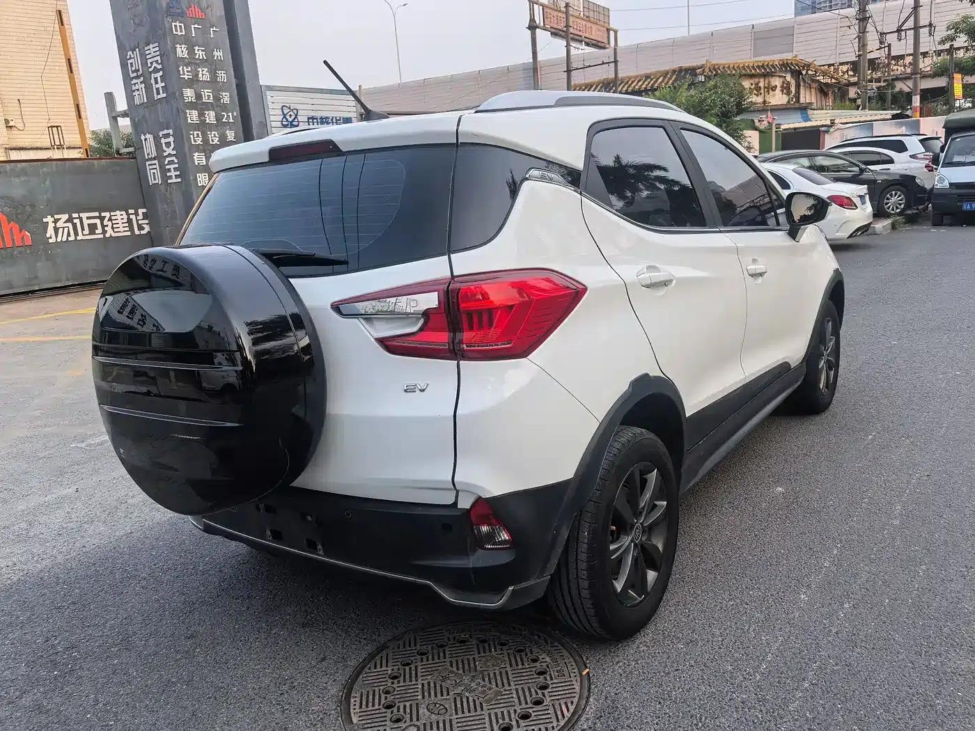 Yuan New Energy 2019 EV360 Intelligent Enjoyment Edition — миниатюра 7