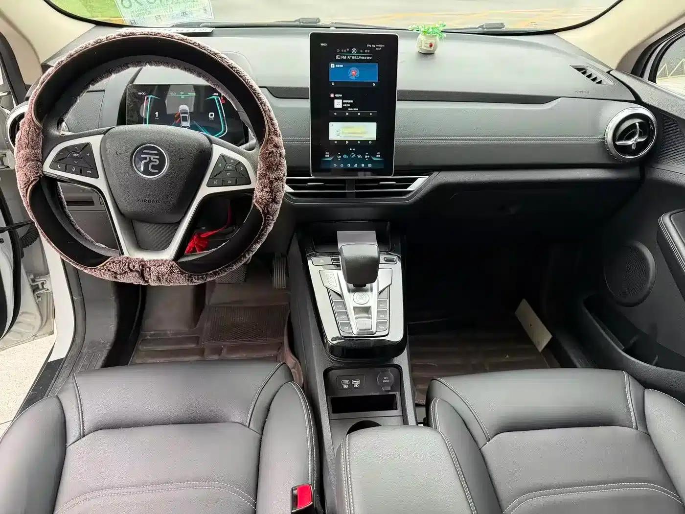 Yuan New Energy 2019 EV535 Intelligent Leading Edition — миниатюра 10