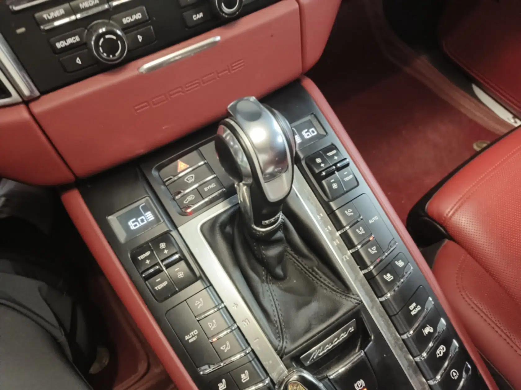 Porsche Macan 2016 Macan S 3.0T — миниатюра 22