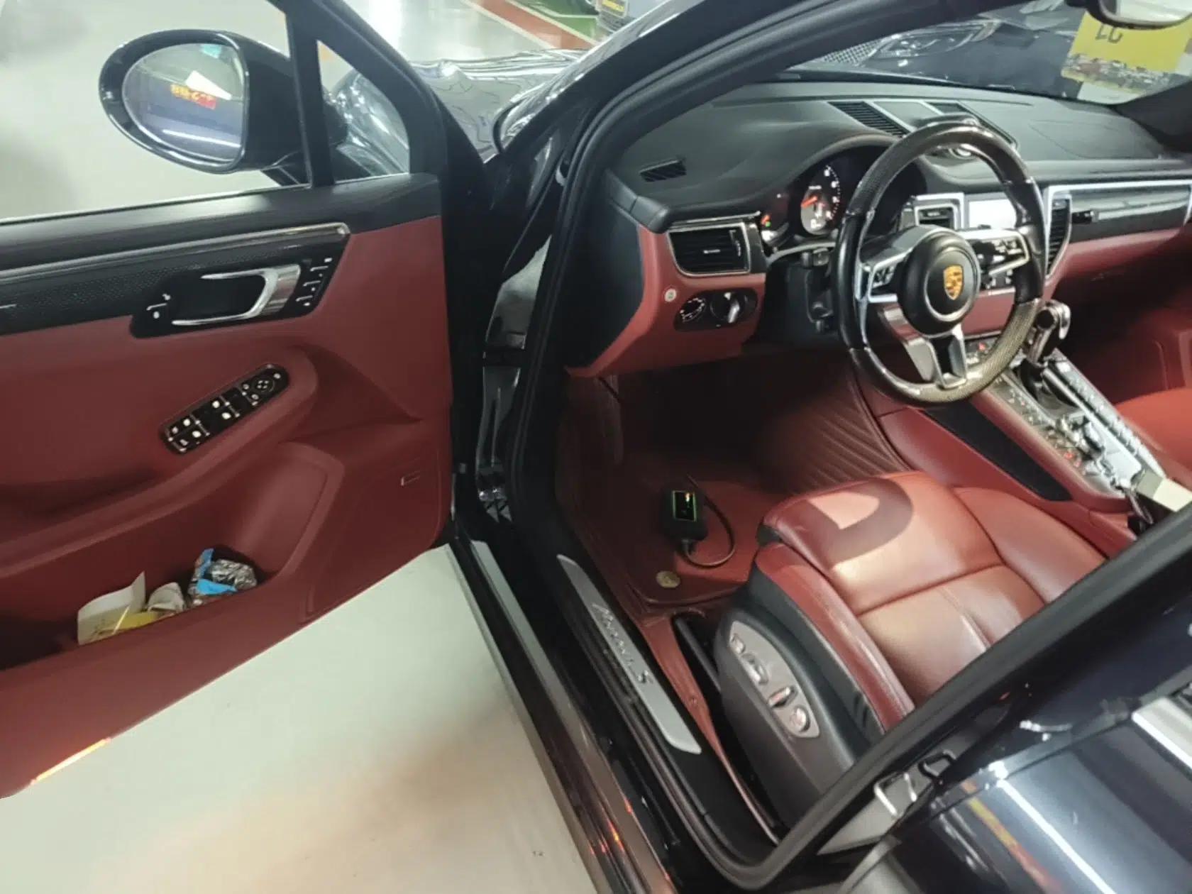 Porsche Macan 2016 Macan S 3.0T — миниатюра 24