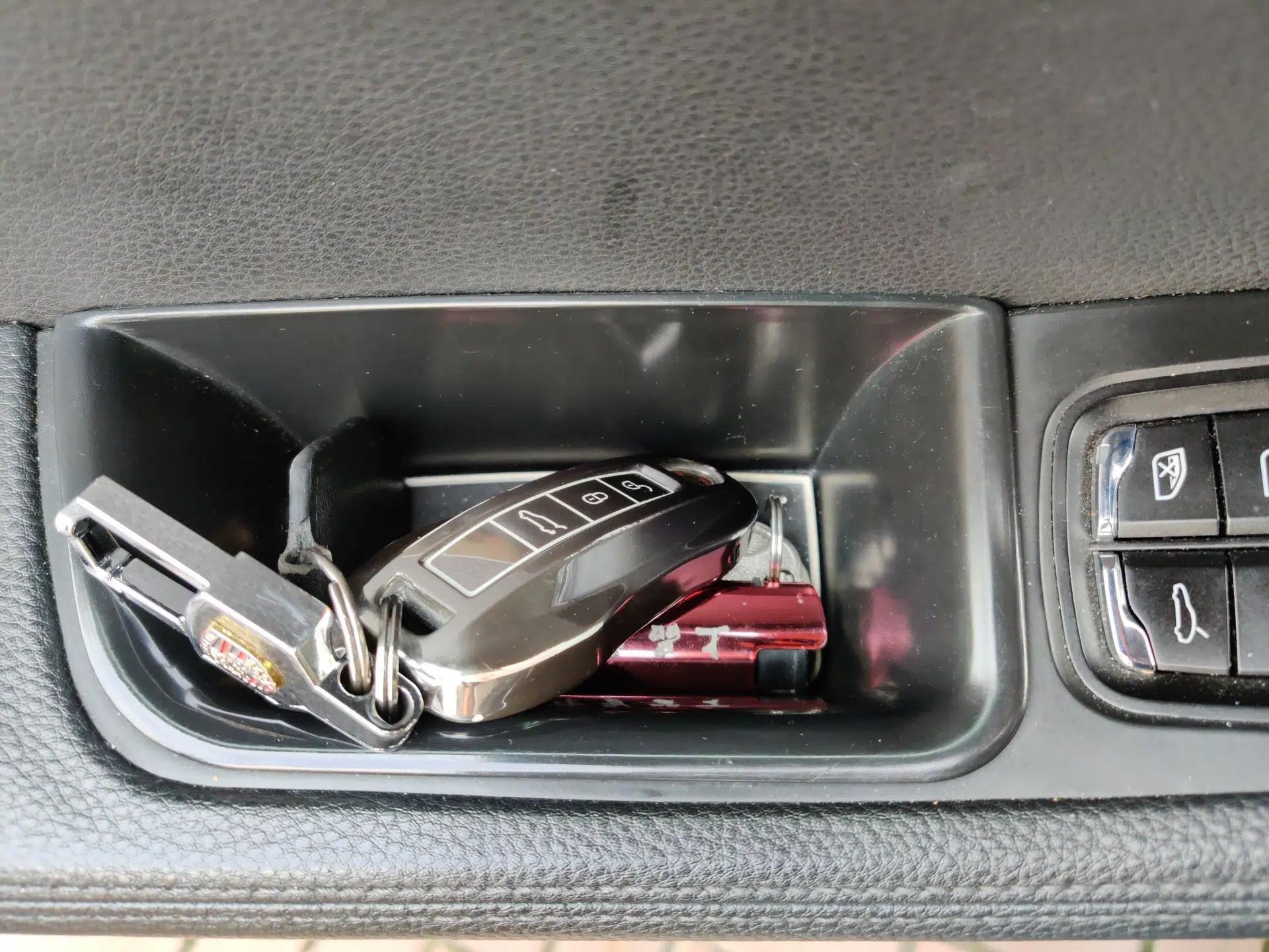 Porsche Macan 2014 Macan 2.0T — миниатюра 20