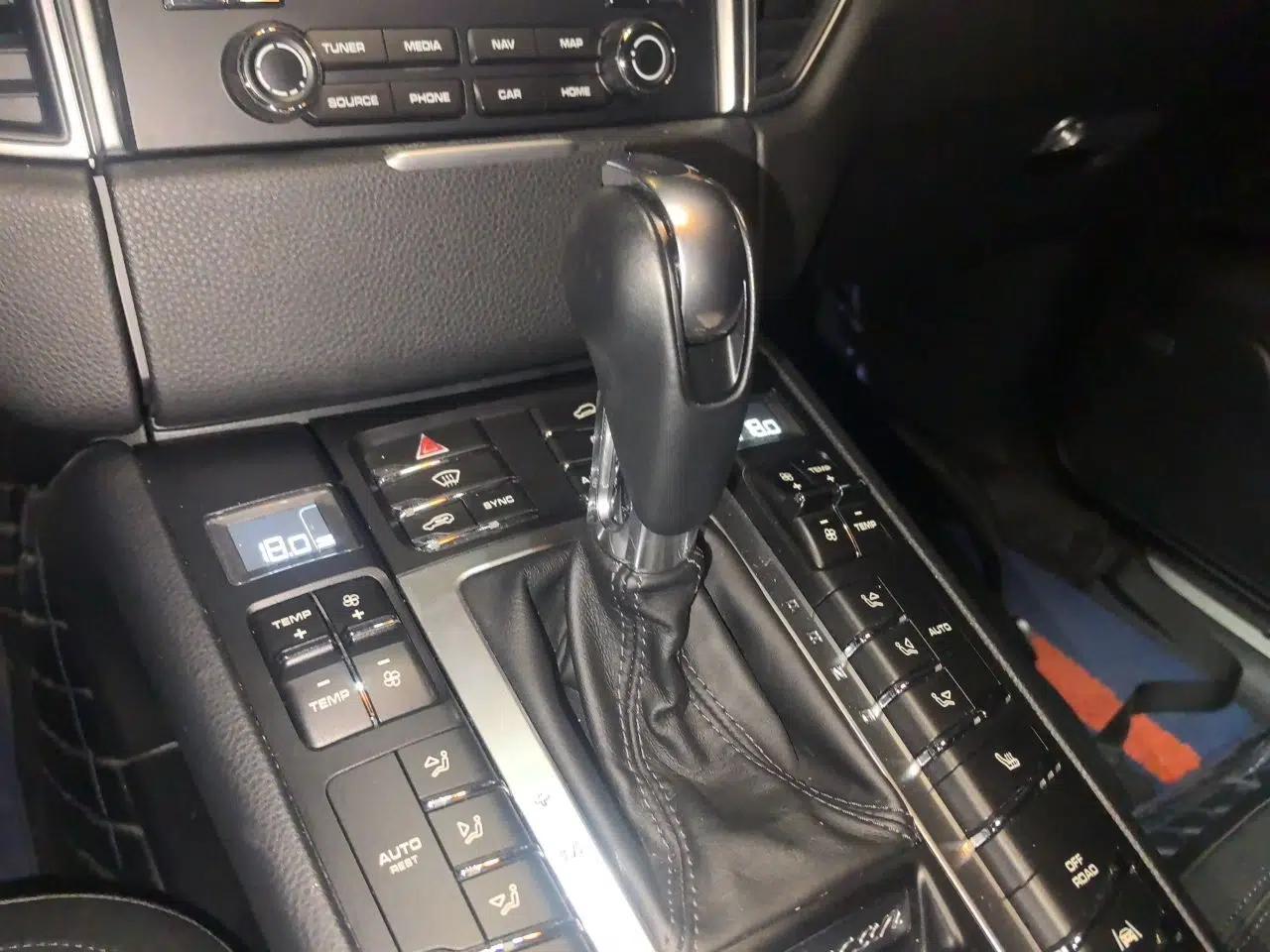 Porsche Macan 2017 Macan 2.0T — миниатюра 14