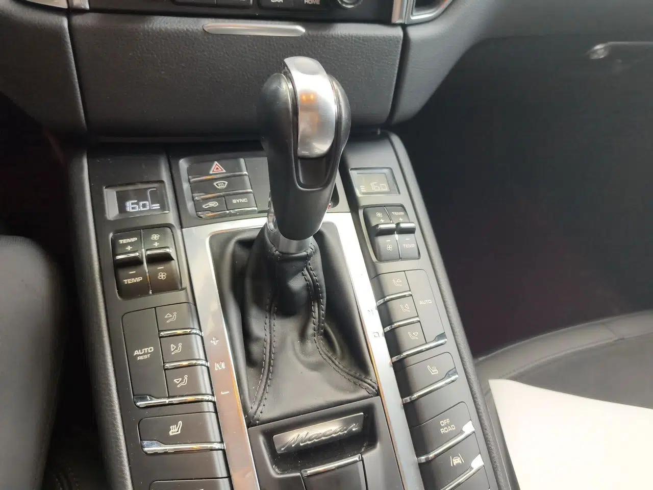 Porsche Macan 2017 Macan 2.0T — миниатюра 14