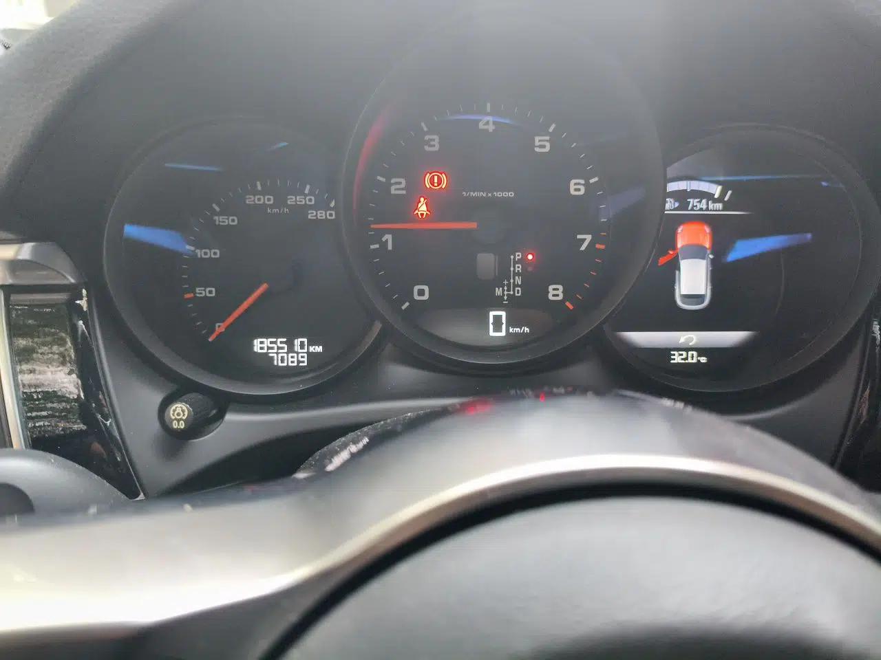 Porsche Macan 2017 Macan 2.0T — миниатюра 12