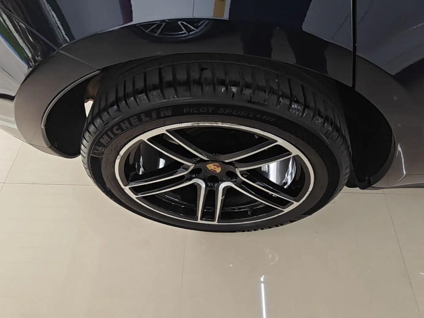 Porsche Macan 2018 Macan 2.0T — миниатюра 11