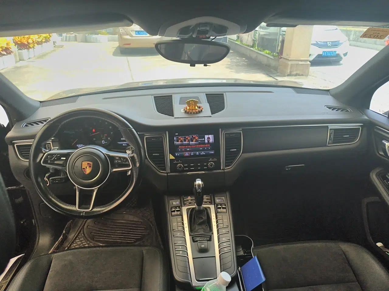 Porsche Macan 2017 Macan 2.0T — миниатюра 9