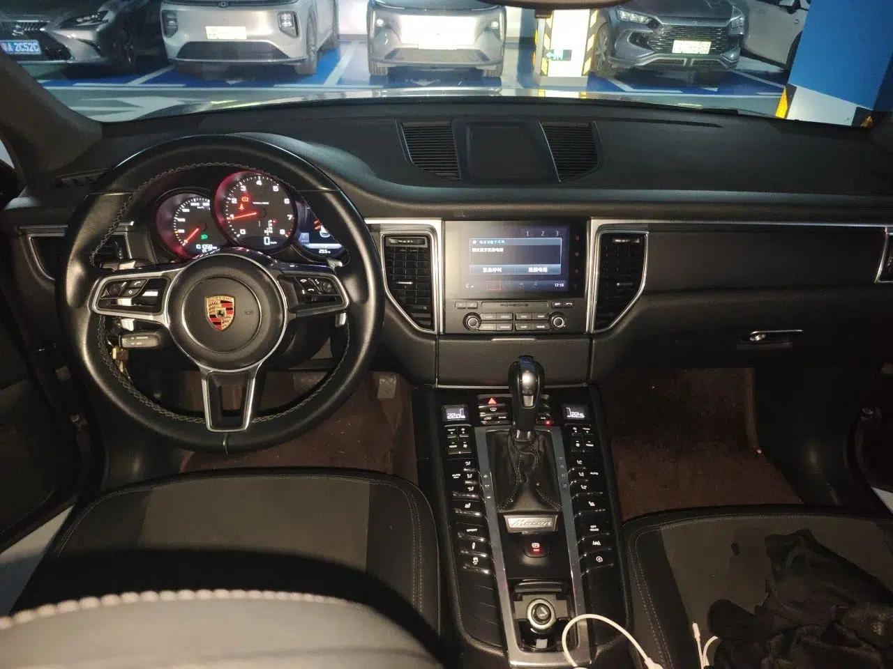 Porsche Macan 2017 Macan 2.0T — миниатюра 9