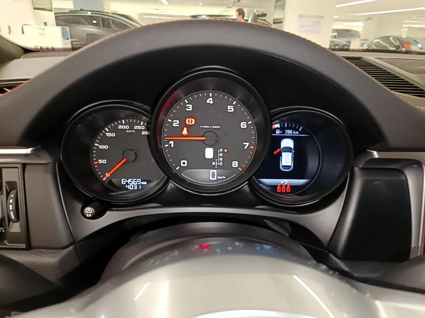 Porsche Macan 2021 Macan 2.0T — миниатюра 14