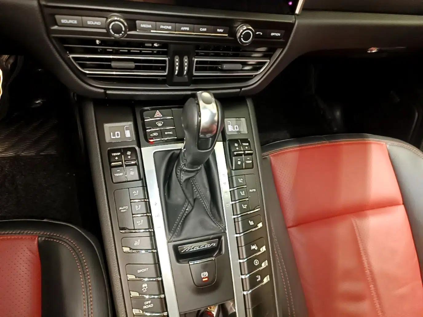 Porsche Macan 2021 Macan 2.0T — миниатюра 16