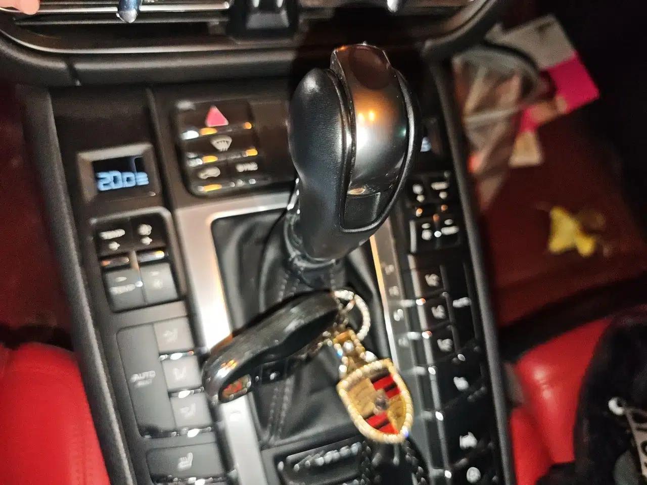Porsche Macan 2020 Macan 2.0T — миниатюра 14