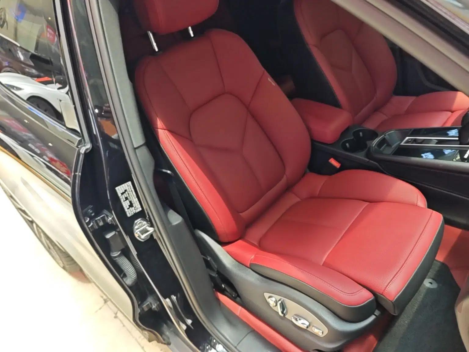 Porsche Macan 2022 Macan 2.0T — миниатюра 24