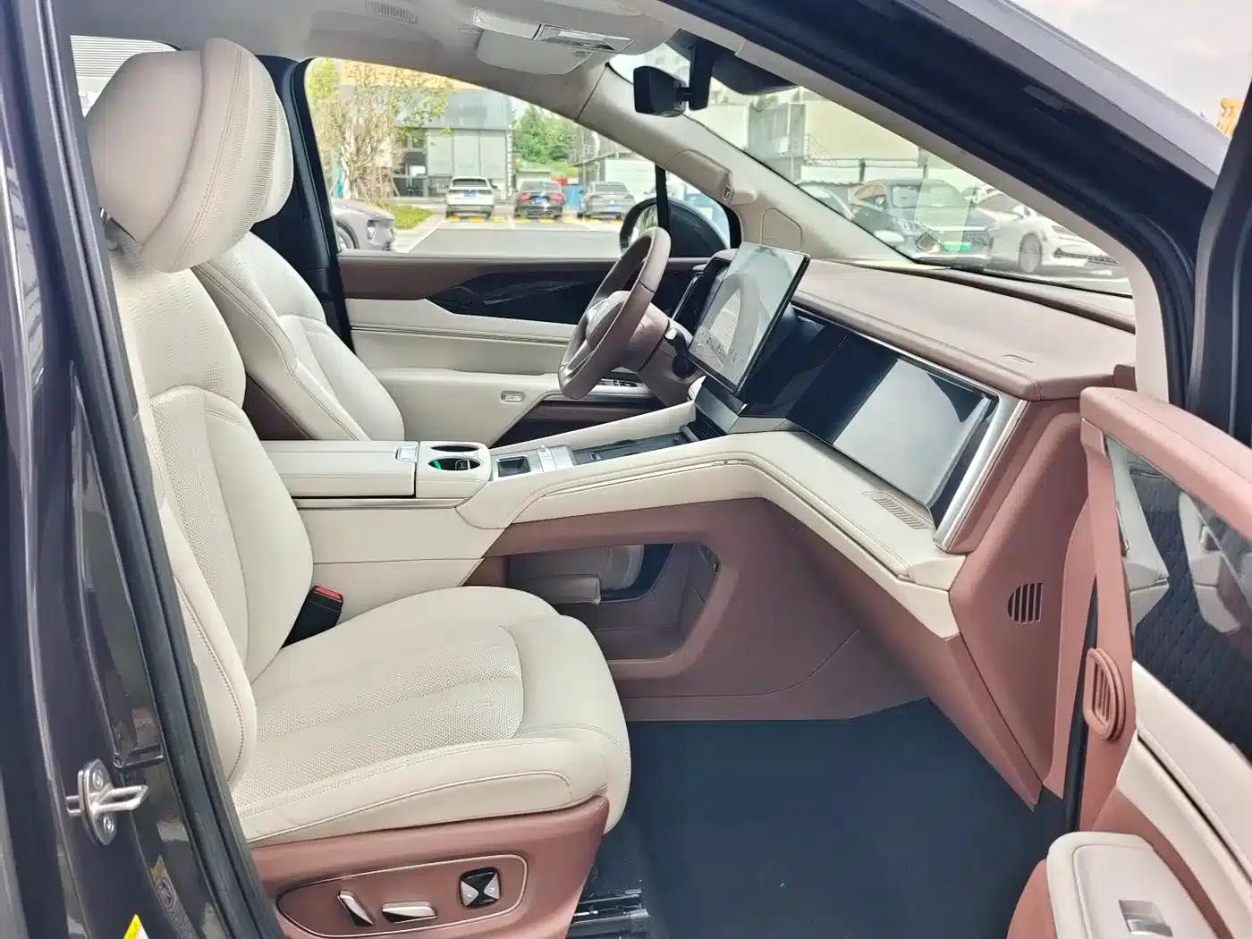 Summer 2025 DM-i 1.5T 180km Excellent Edition — миниатюра 22