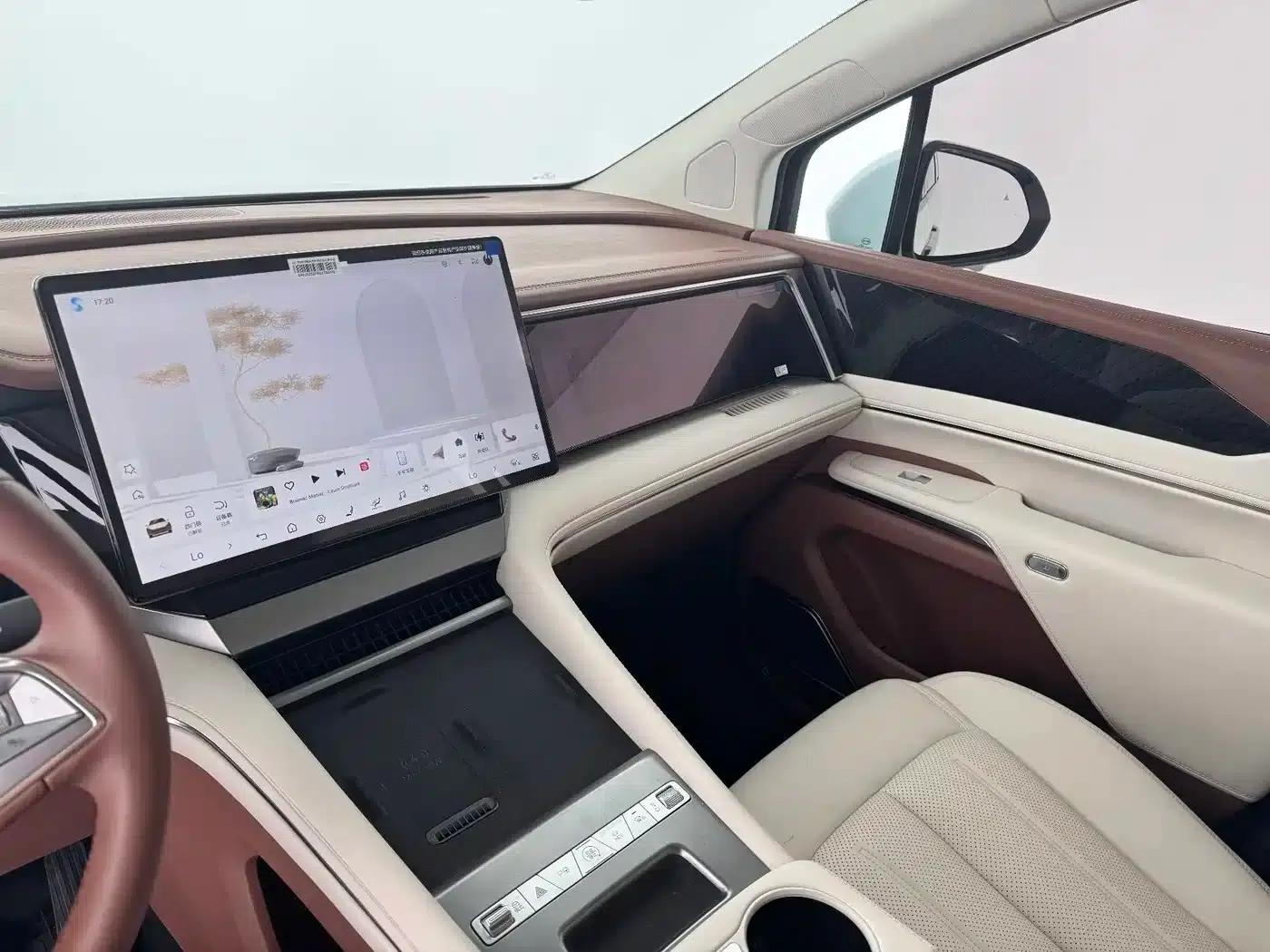 Summer 2025 DM-i 1.5T 180km Excellent Edition — миниатюра 6