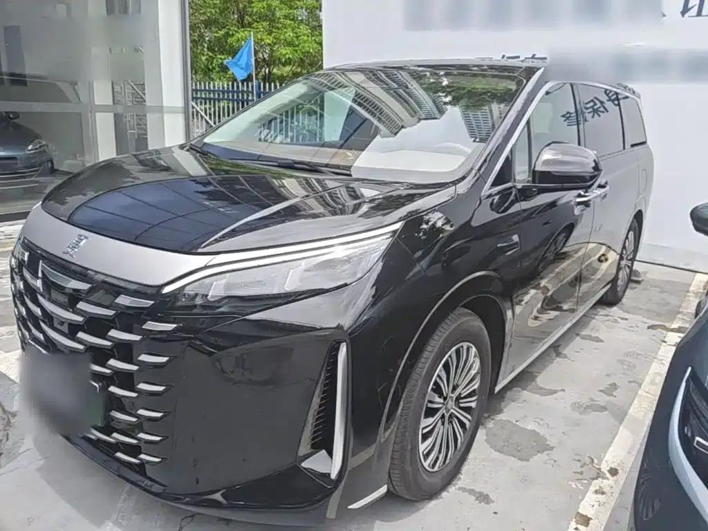 Summer 2025 DM-i 1.5T 180km/h Superior Edition — миниатюра 1