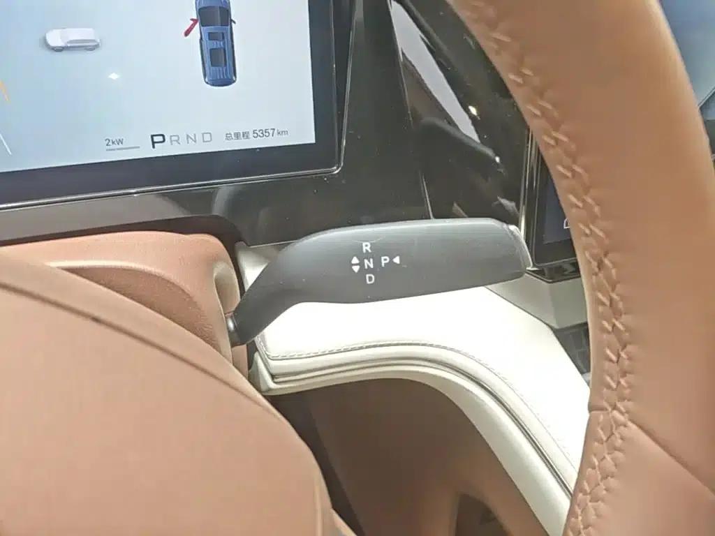 Summer 2025 DM-i 1.5T 180km/h Superior Edition — миниатюра 14