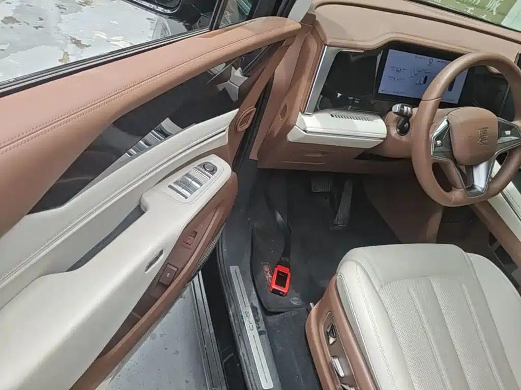 Summer 2025 DM-i 1.5T 180km/h Superior Edition — миниатюра 16